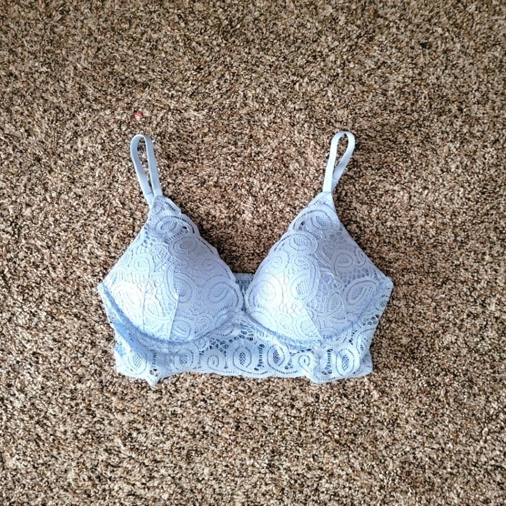 VS Pink lacy push up wireless bra